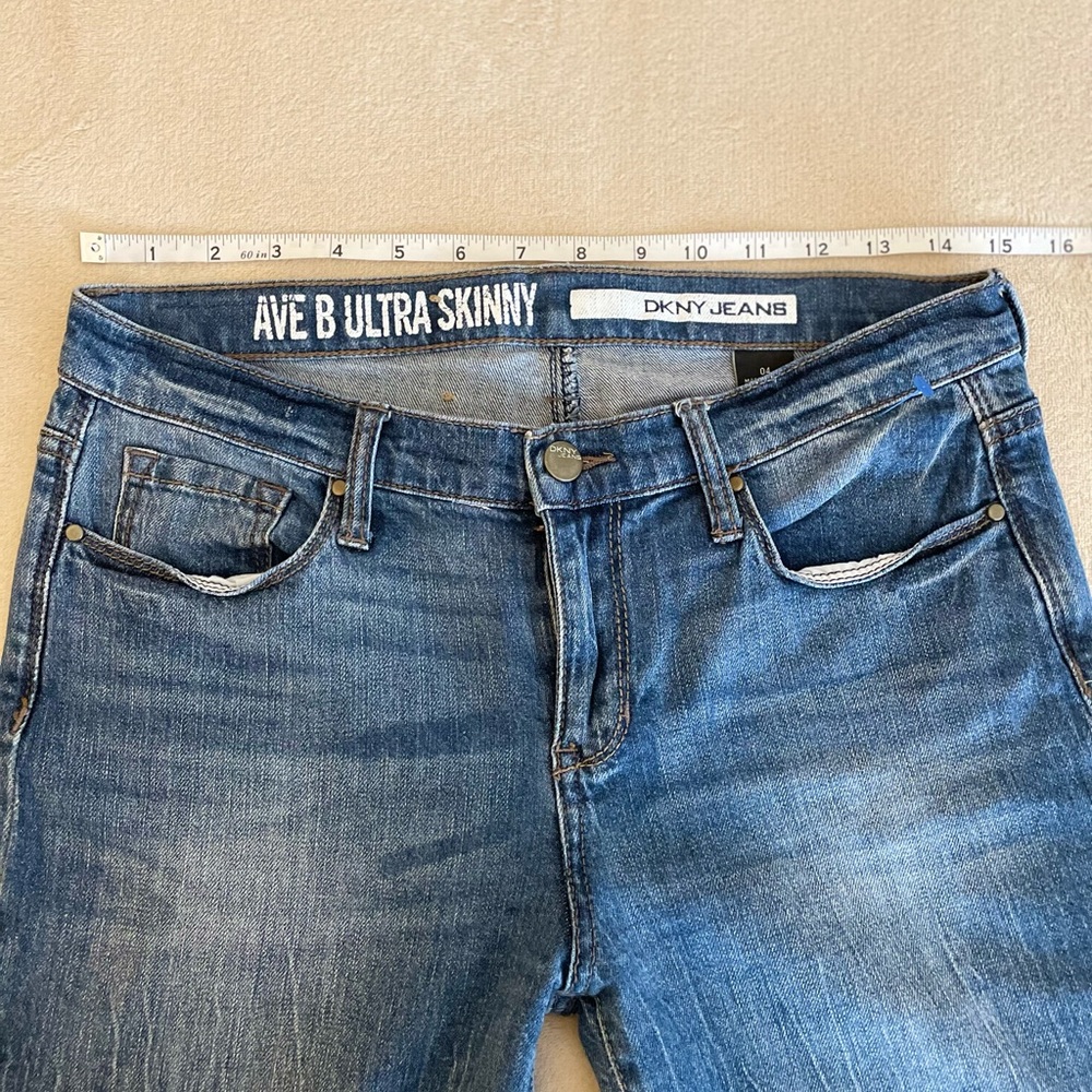 DKNY “Ave B” Ultra Skinny Crop Jeans - Size 4 - Picture 7 of 12